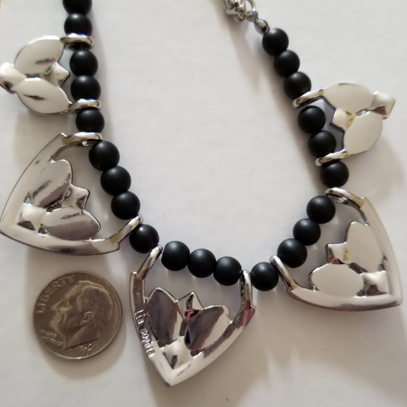 Lia Sophia Maison Necklace - Picture 5 of 6